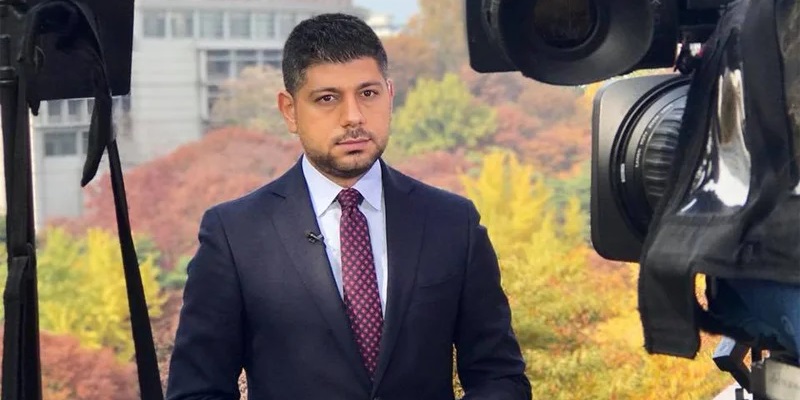 الصحفي فادي منصور